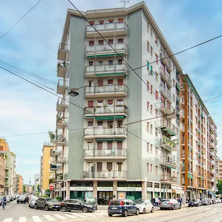 Guesthost - White Flat Bilo Di Design De Angeli * Mailand