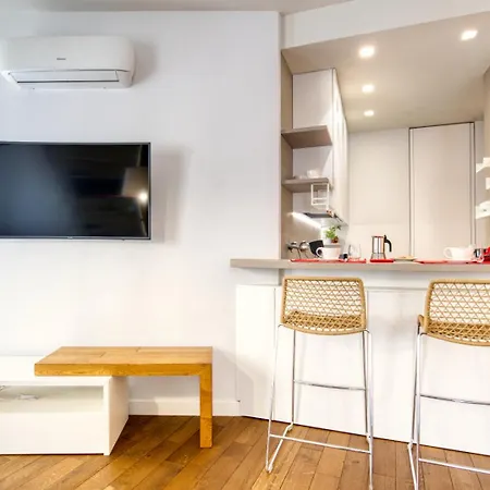 Ospitali - White Flat, Spazioso Bilocale Di Design In Zona De Angeli, Nuovo, Elegante E Accessoriato Milaan